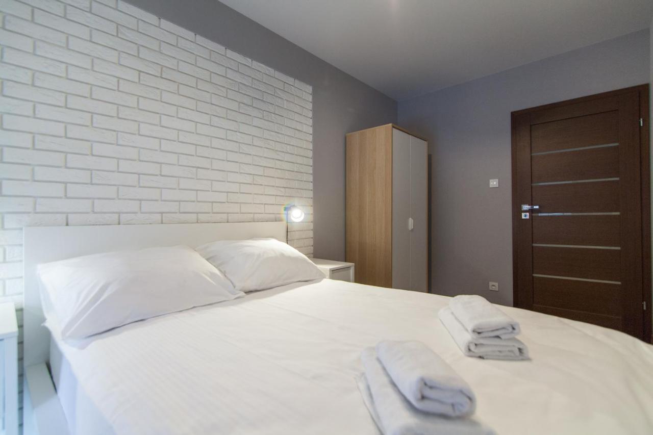 Great Apartament Mlynowa Apartment เบียวิสตอก ภายนอก รูปภาพ