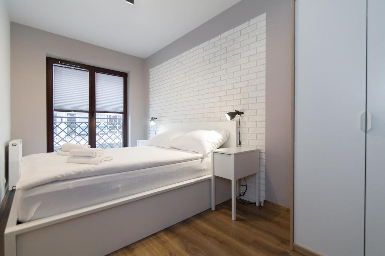 Great Apartament Mlynowa Apartment เบียวิสตอก ภายนอก รูปภาพ