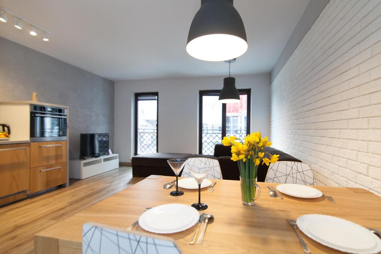 Great Apartament Mlynowa Apartment เบียวิสตอก ภายนอก รูปภาพ